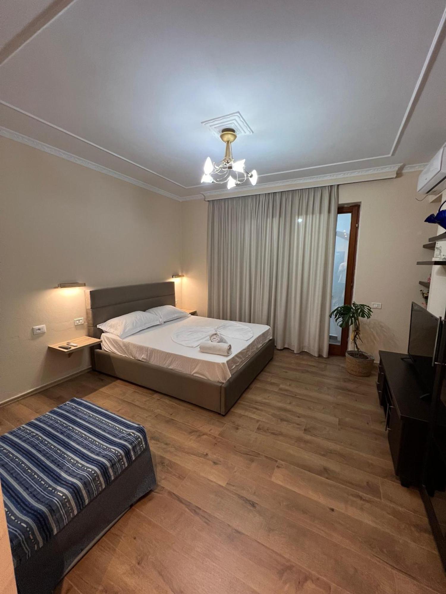Skyline Studios Tirana Kültér fotó